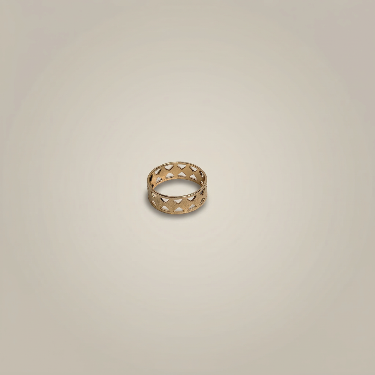 Diamond Lattice Band Ring - Image 2