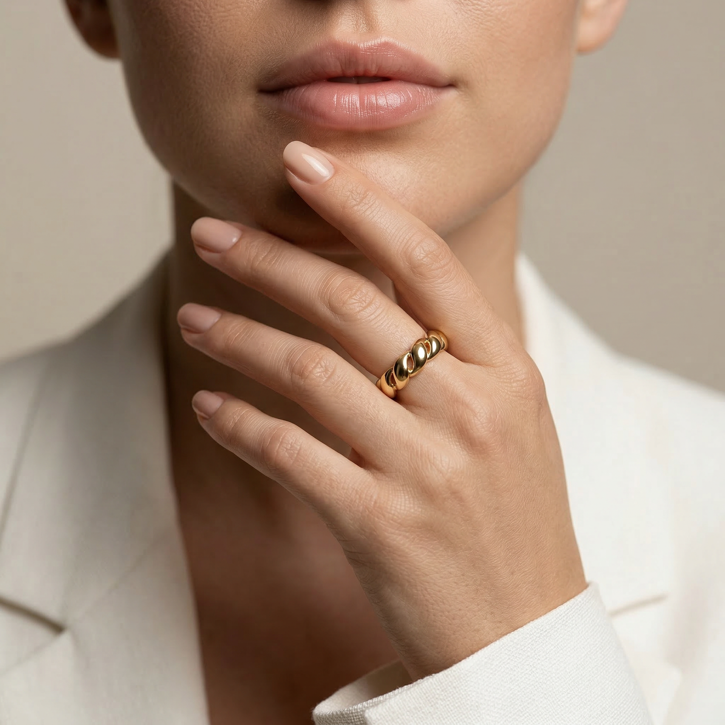 Golden Curb Chain Ring - Image 4